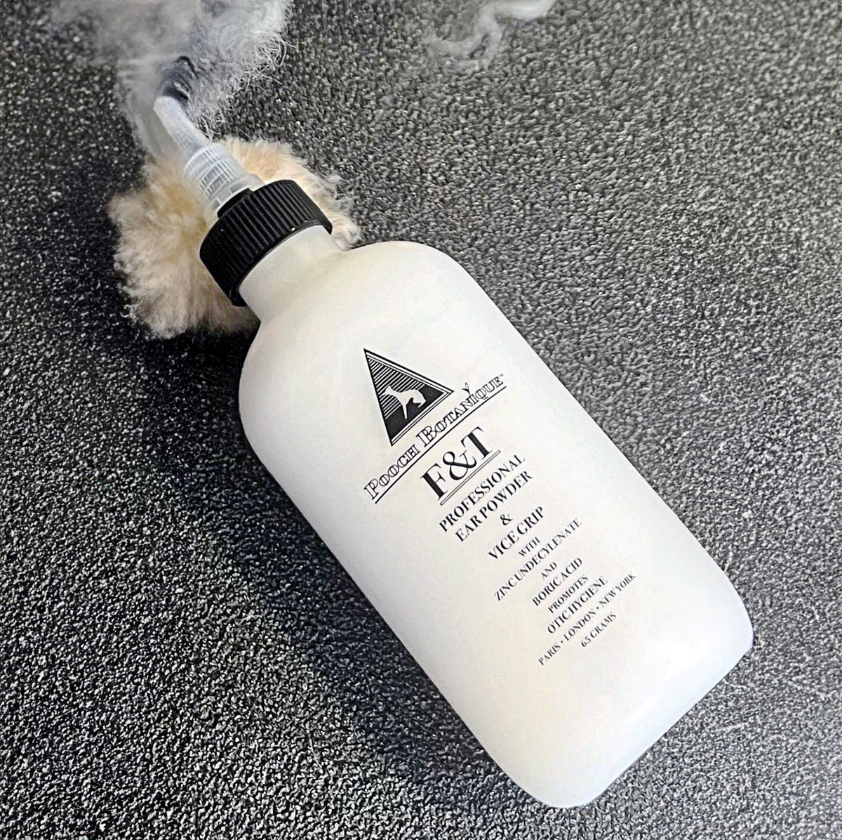 Les Poochs Ear Powder & Vice Grip 65 gm