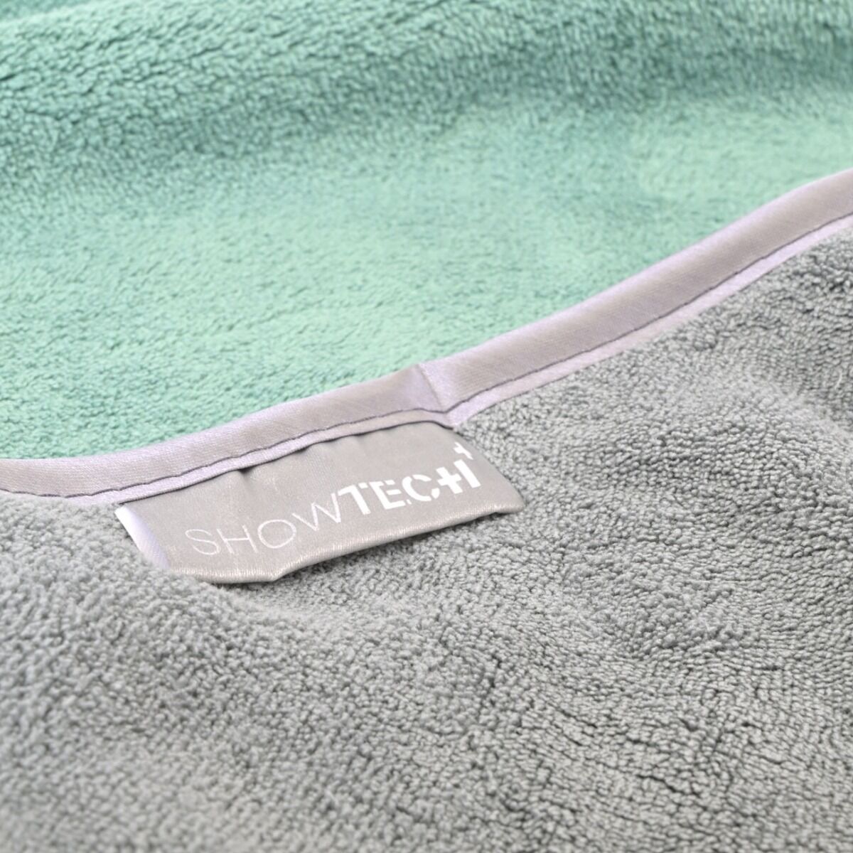 SHOW TECH+ Coral Fleece Towel 56 x 90 cm