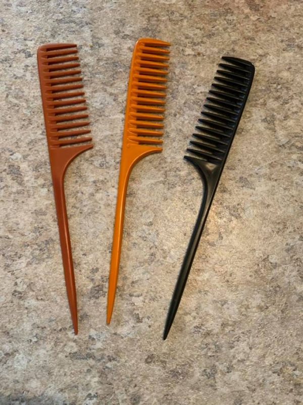 Wide Tooth Carbon Rat Tail Comb